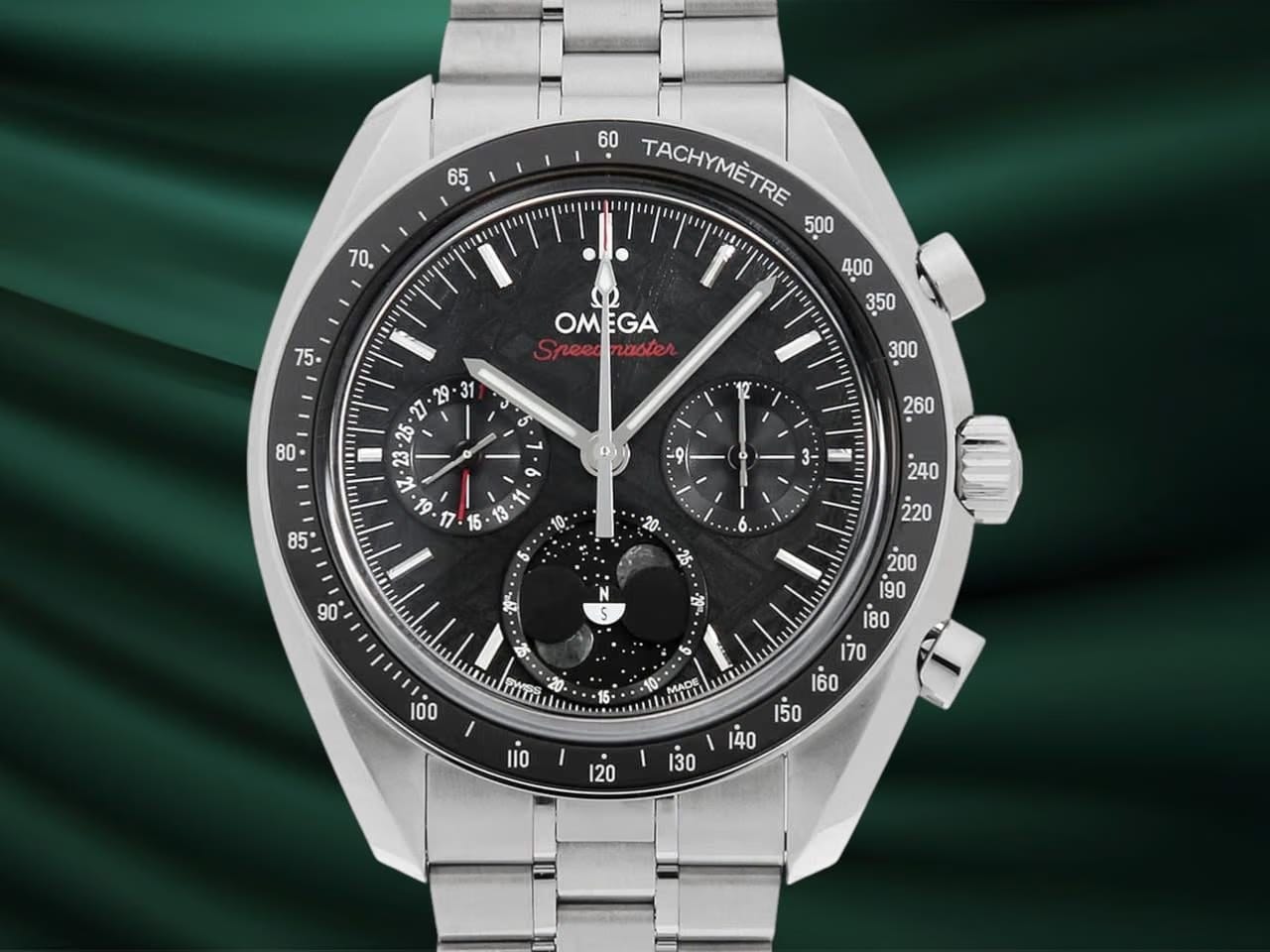 Omega Speedmaster NEW Moonphase Stainless Steel / Black Meteorite / Bracelet 304.30.43.52.01.001 2025 fullset