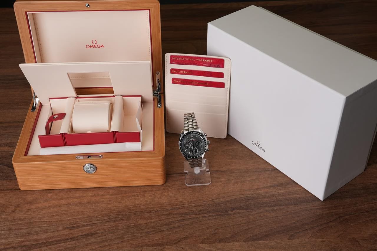 Omega Speedmaster moonphase meteorite omega speedmaster moonphase meteorite