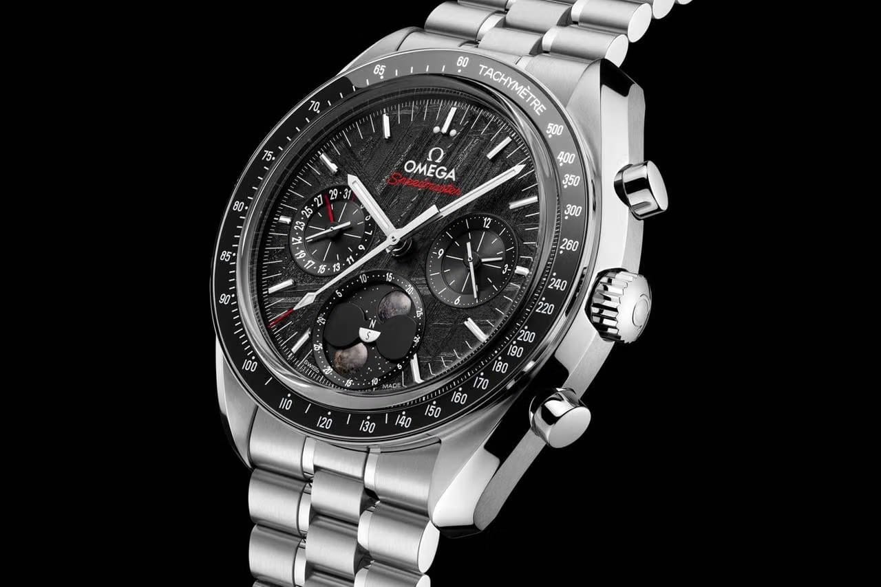 Omega Speedmaster Moonphase Meteorite Black dial 43mm 304.30.43.52.01.001 Master Chronometer Certified