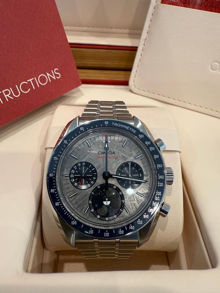 Omega304.30.43.52.06.001 Speedmaster Moonphase Meteorite 43mm Steel