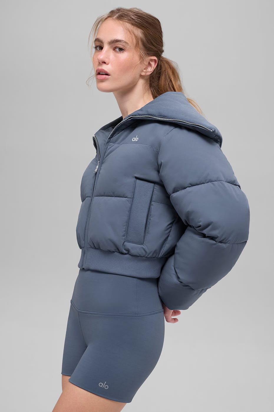 Alo Yoga Captivate Puffer - Bluestone