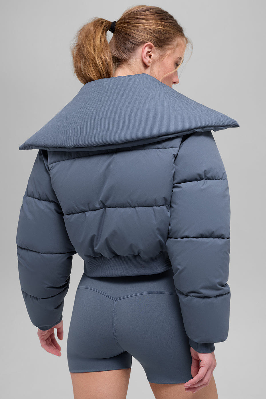 Alo Yoga Captivate Puffer - Bluestone