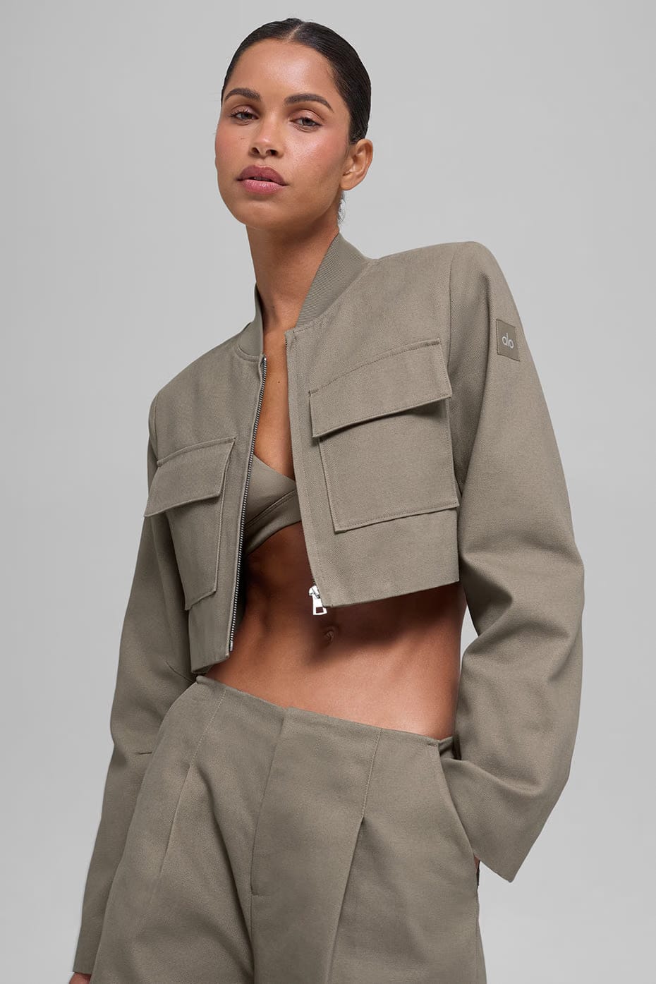 Alo Yoga Cropped Main Character Jacket - Light Cocoa