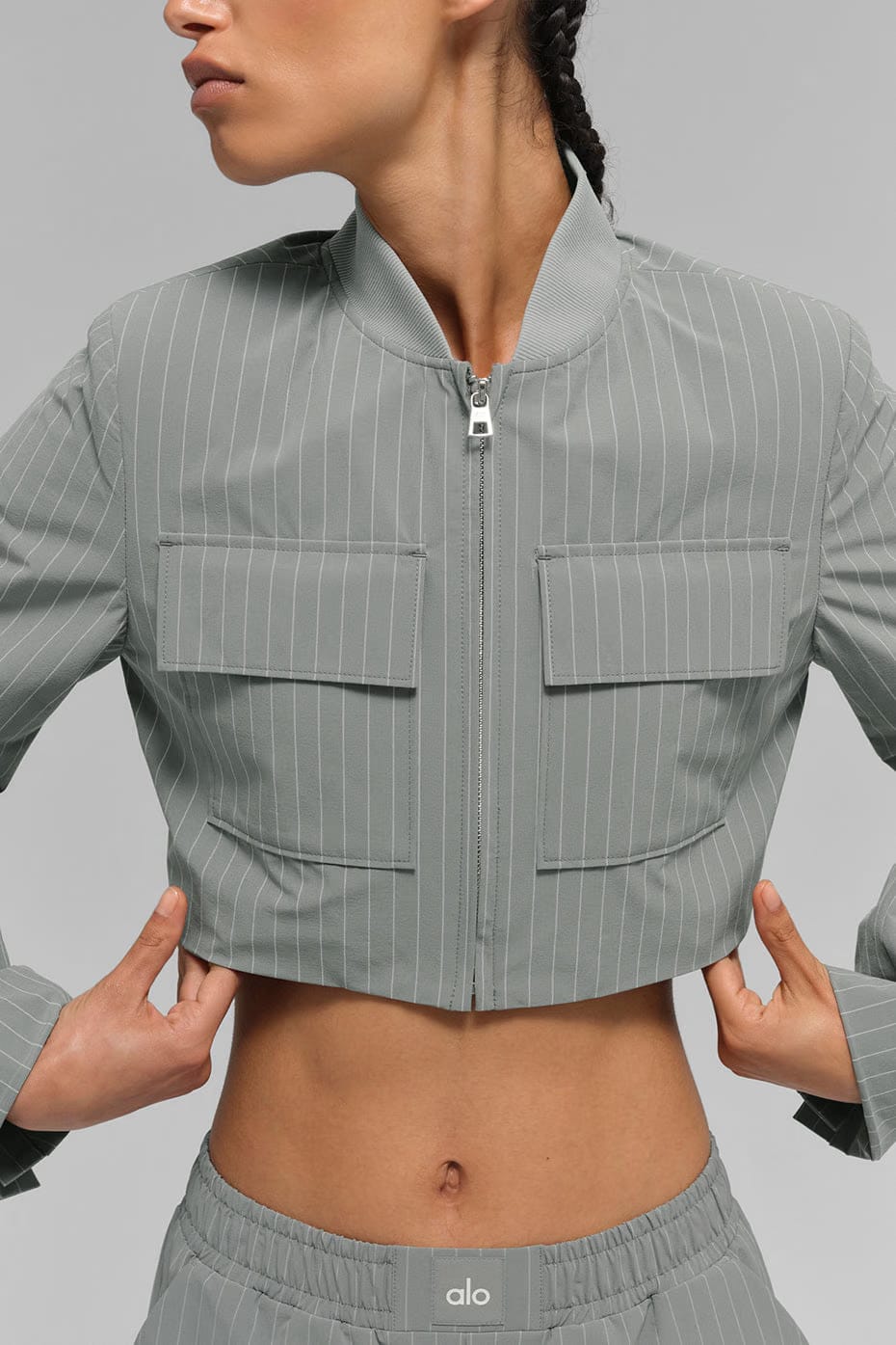 Alo Yoga Cropped Pinstripe Main Character Full Zip Jacket - Lunar Grey/White