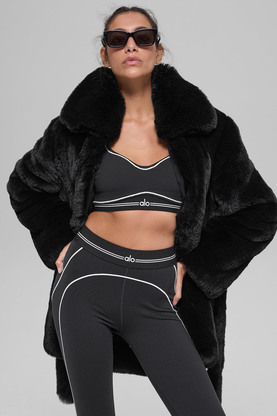 Alo Yoga Faux Fur Starstruck Coat - Black