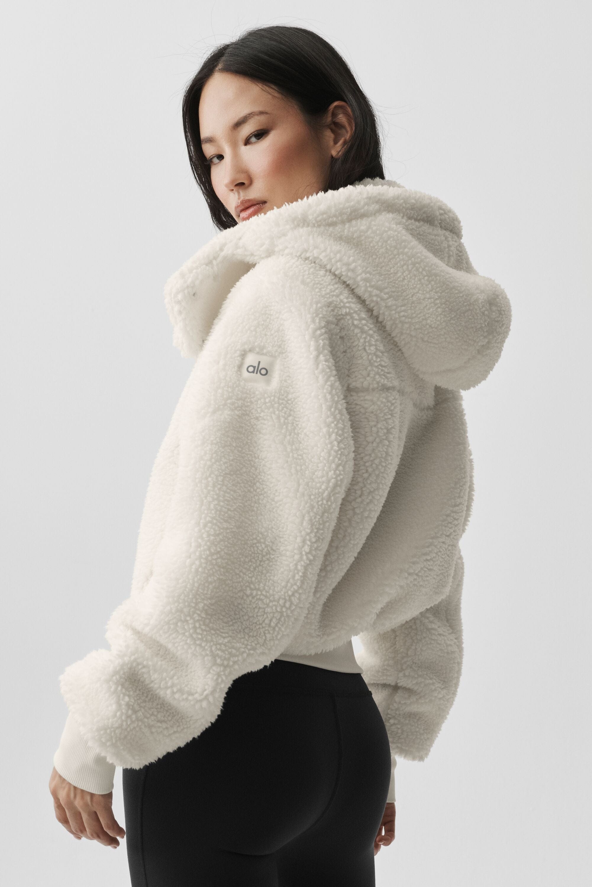 Alo Yoga Foxy Sherpa Jacket - Ivory