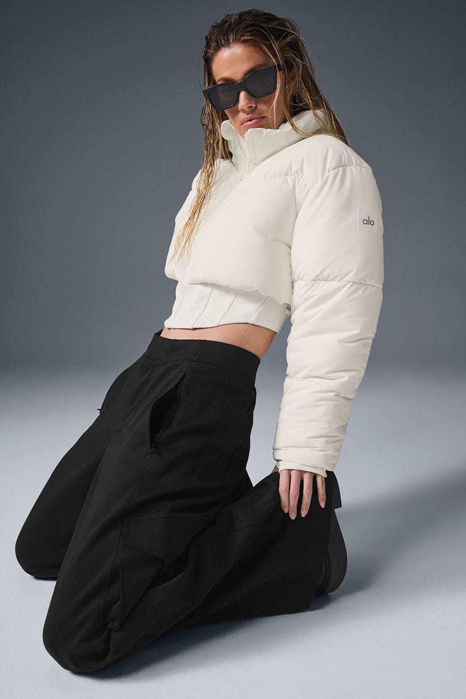 Alo Yoga Main Act Corset Puffer - Ivory/Ivory