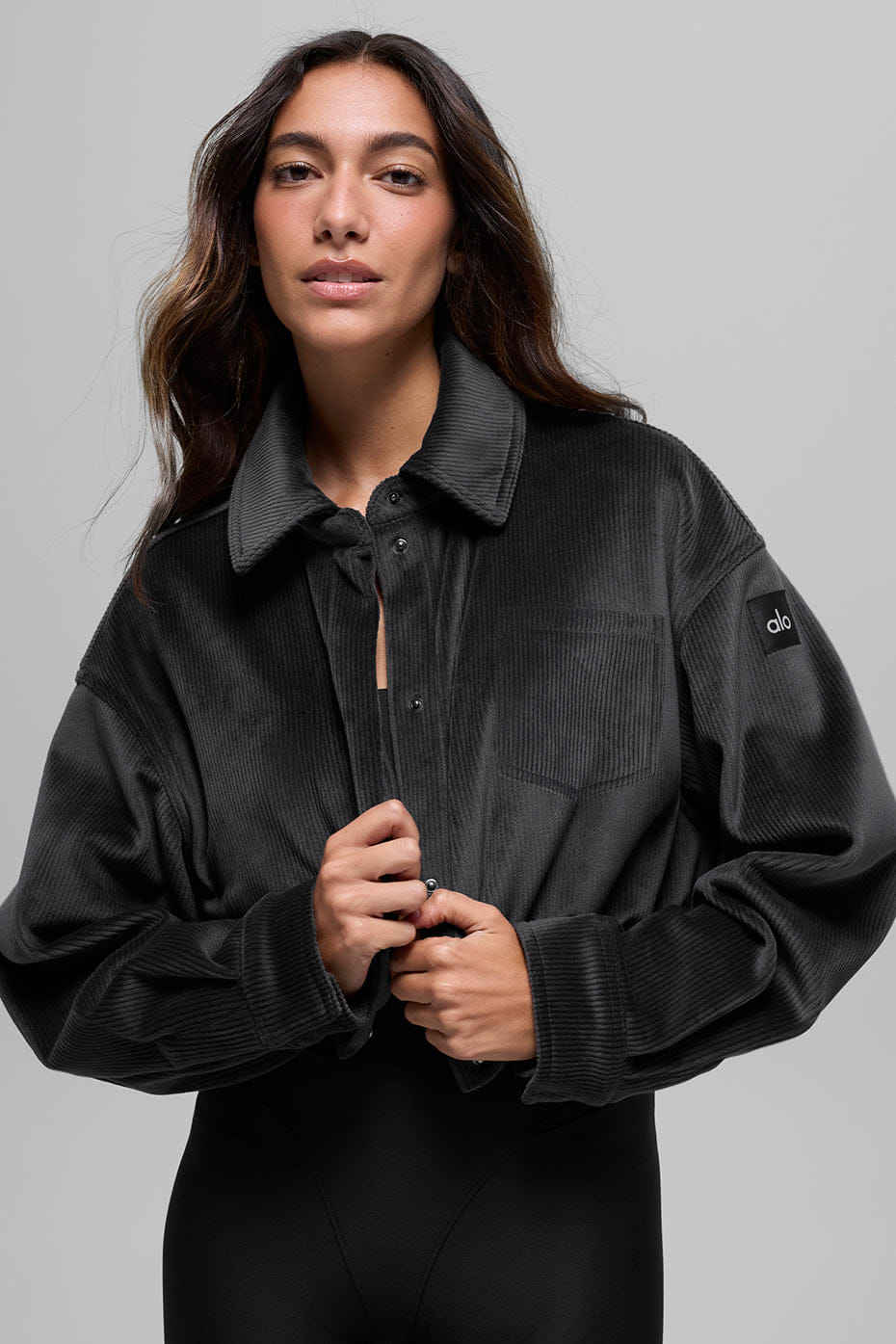 Alo Yoga Ribbed Velour Cropped Mountain Side Jacket - Black