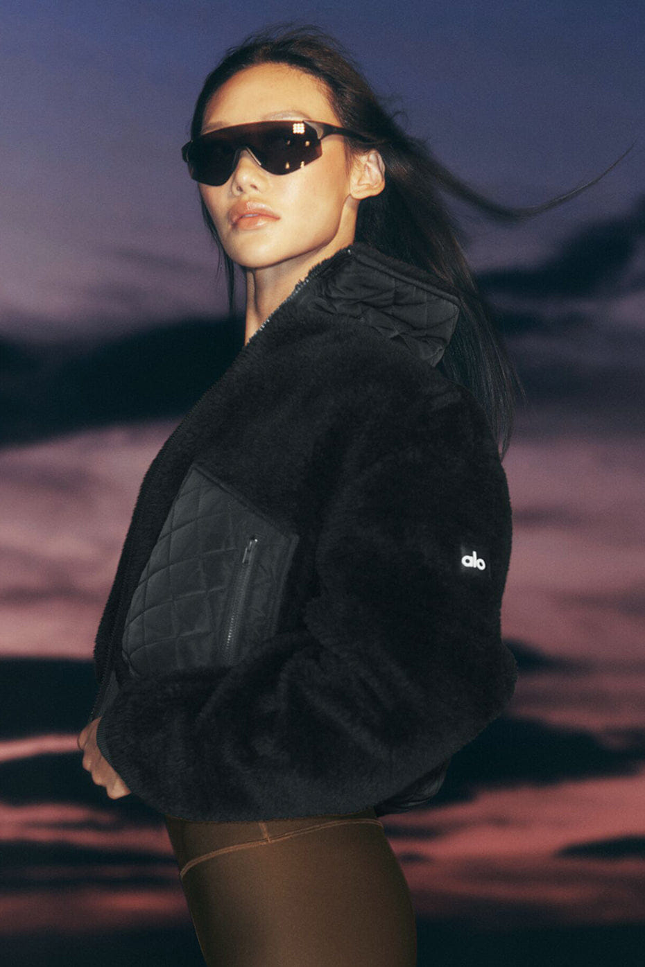 Alo Yoga Sherpa Edge Bomber - Black