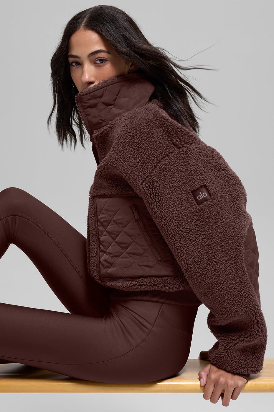 Alo Yoga Sherpa Edge Bomber - Brownstone