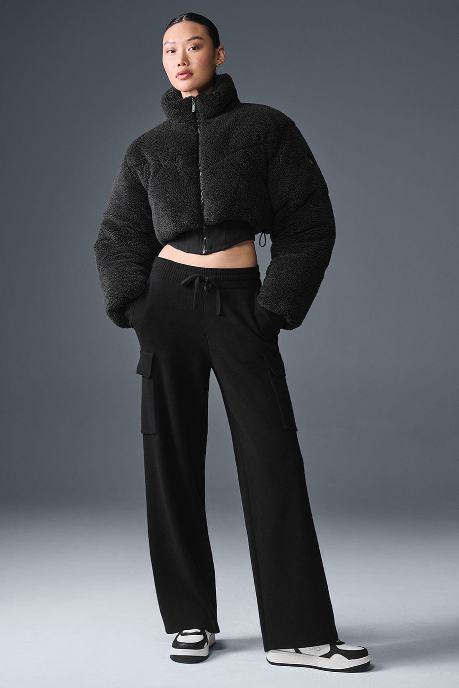 Alo Yoga Sherpa Main Act Corset Puffer - Black