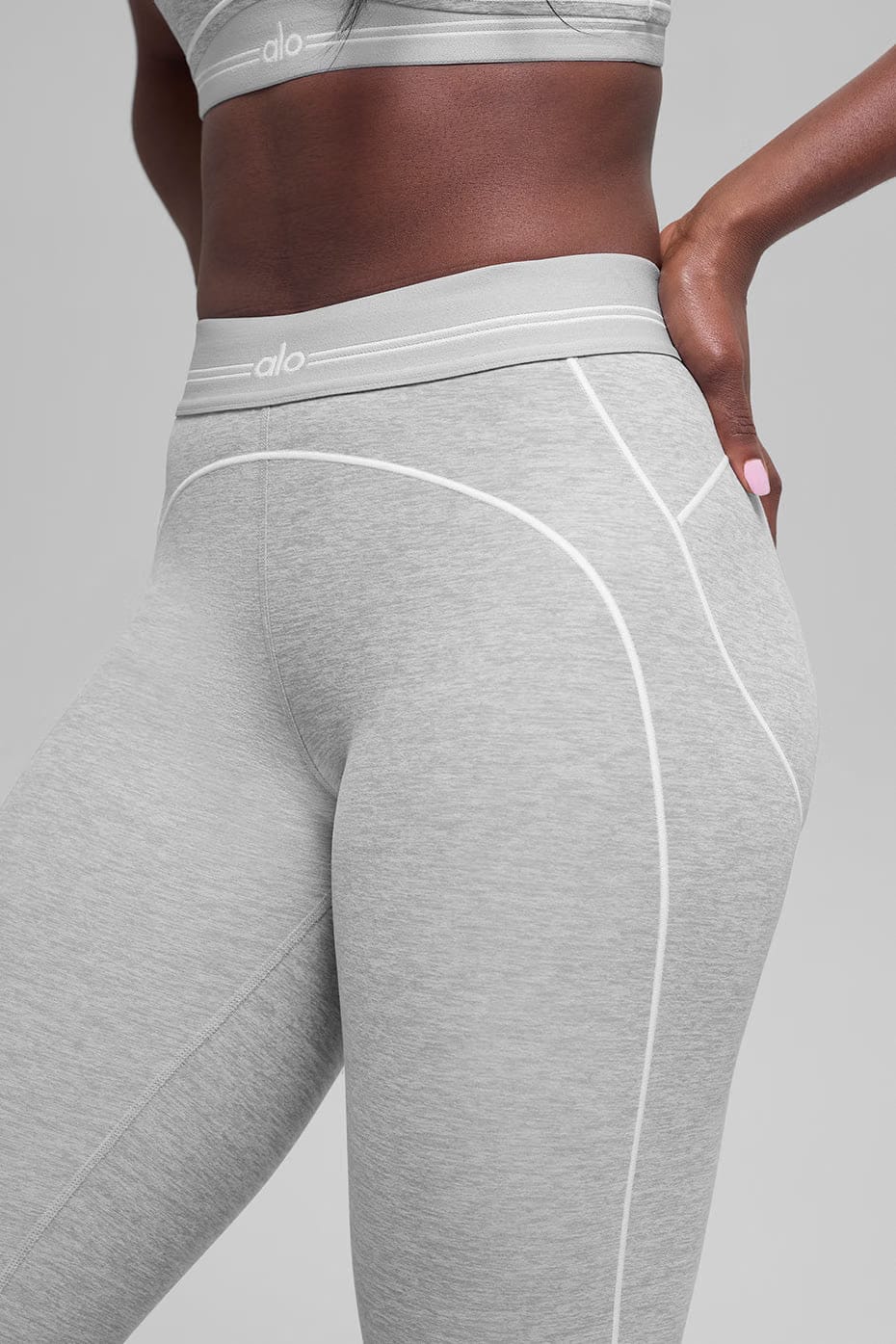 Alo Yoga 7/8 High-Waist Alosoft Heart Throb Legging - Athletic Heather Grey/White