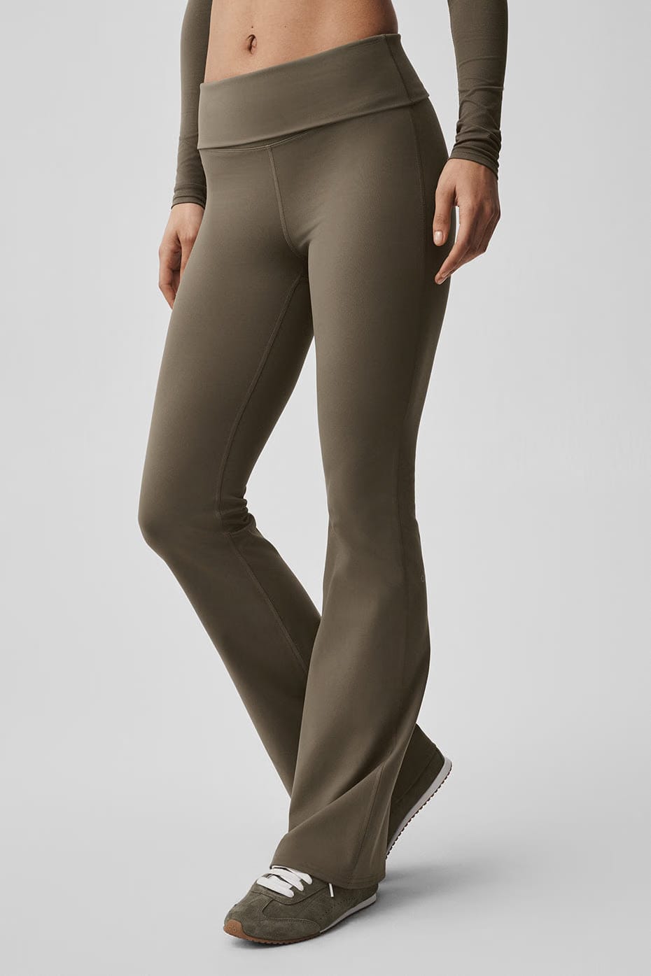Alo Yoga ALO Softsculpt Foldover Flare Legging - Olive Tree