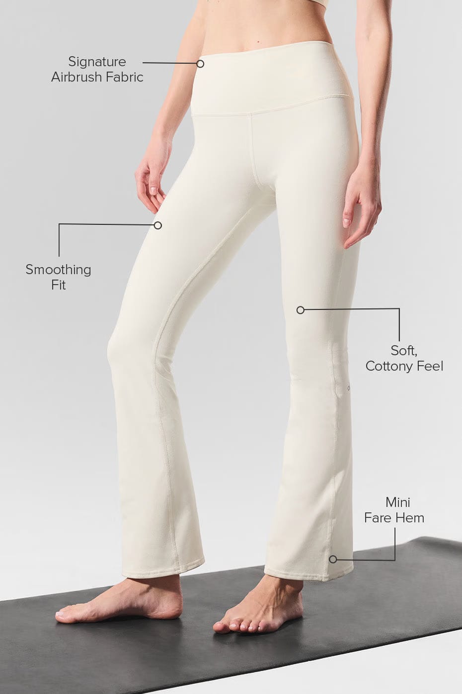 Alo Yoga Airbrush High-Waist 7/8 Bootcut Legging - Ivory