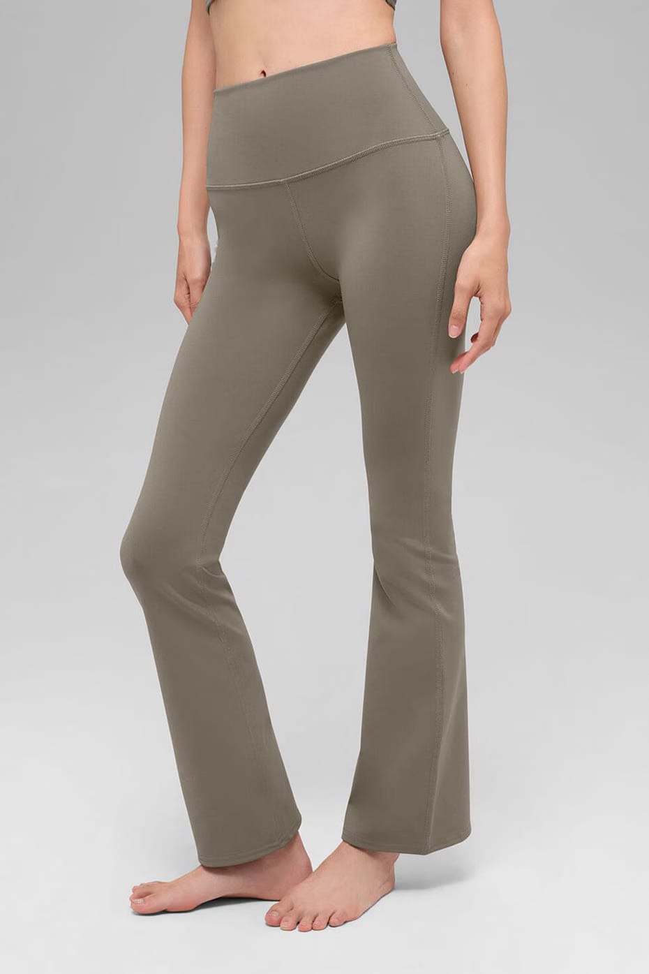 Alo Yoga Airbrush High-Waist 7/8 Bootcut Legging - Light Cocoa