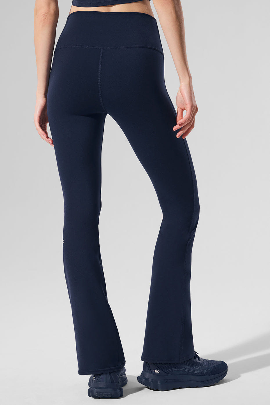 Alo Yoga Airbrush High-Waist 7/8 Bootcut Legging - Navy