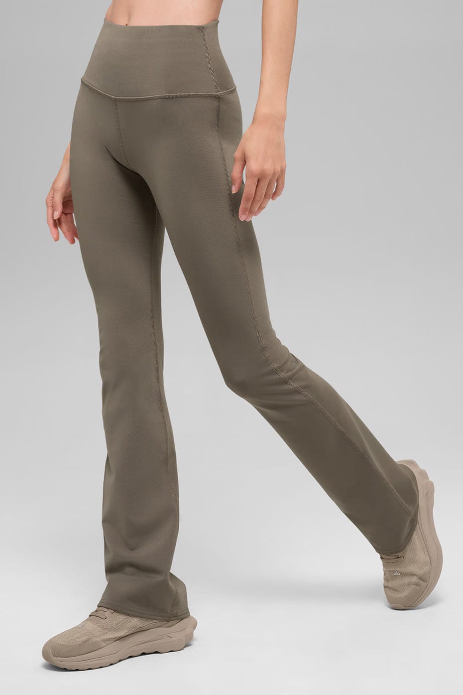 Alo Yoga Airbrush High-Waist Bootcut Legging - Light Cocoa