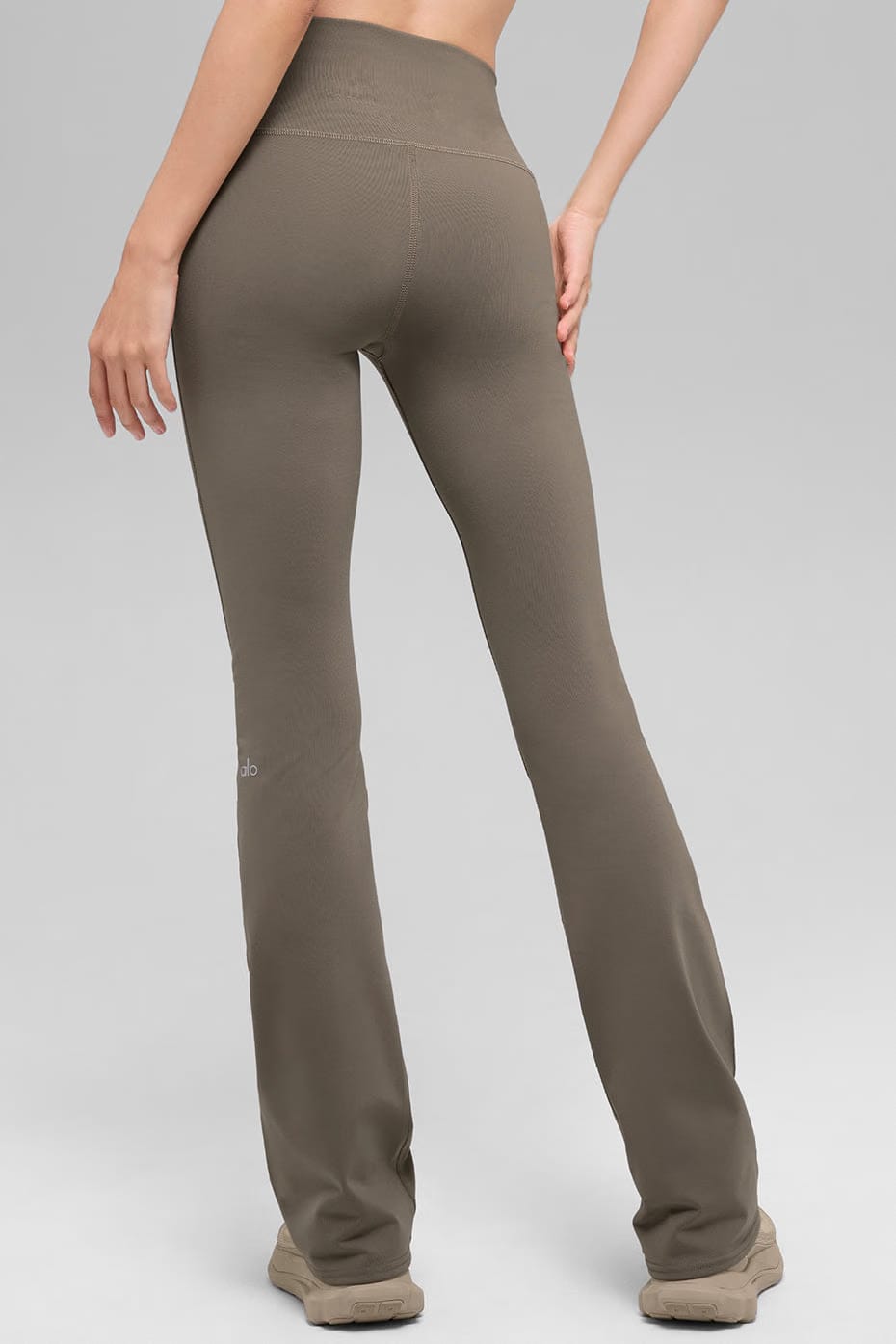 Alo Yoga Airbrush High-Waist Bootcut Legging - Light Cocoa