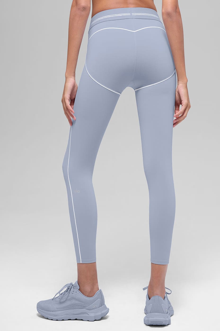 Alo Yoga Airbrush High-Waist Heart Throb Legging - Winter Frost/White
