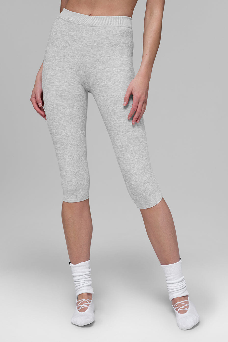 Alo Yoga Alosoft High-Waist Iconic 90's Capri - Athletic Heather Grey