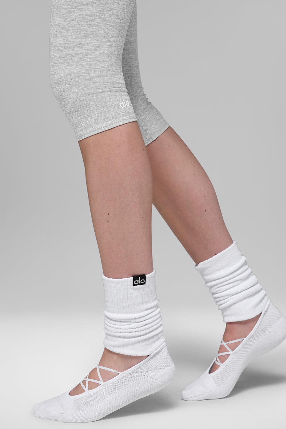 Alo Yoga Alosoft High-Waist Iconic 90's Capri - Athletic Heather Grey