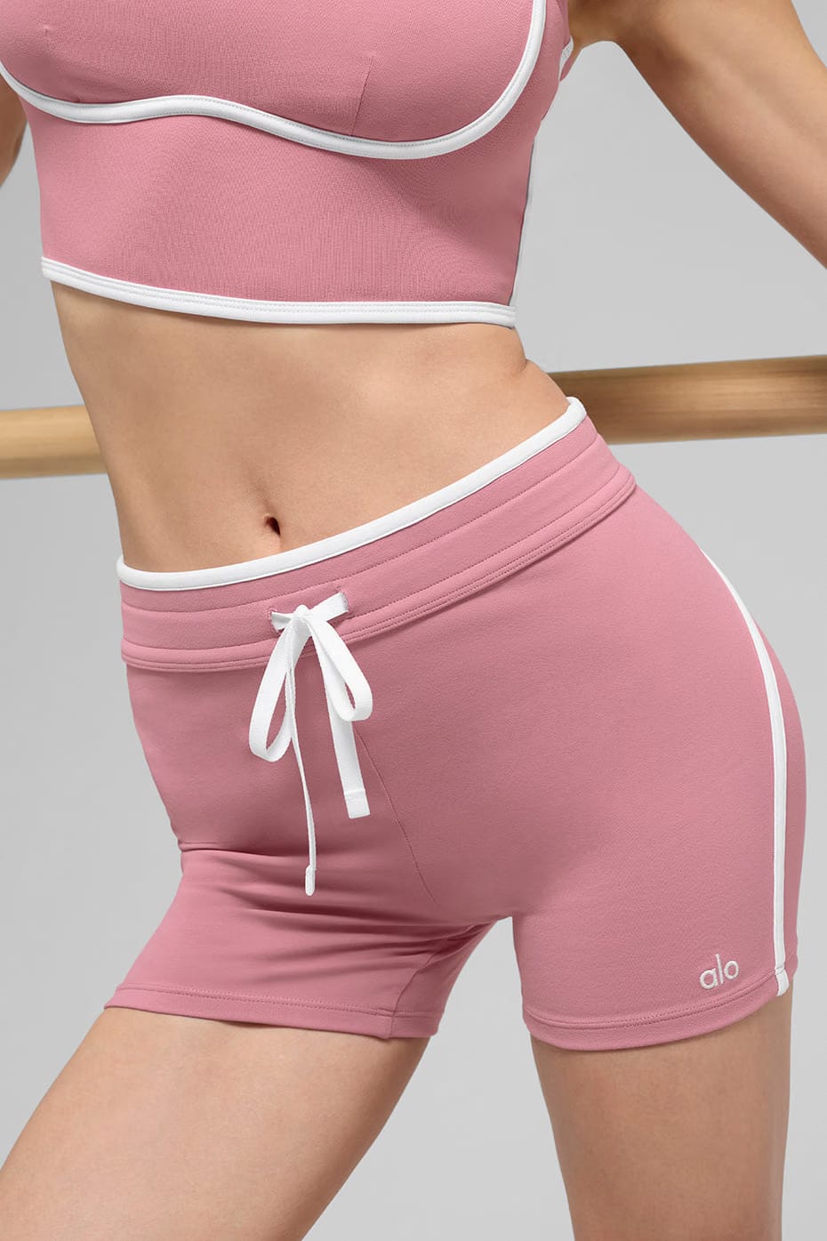 Alo Yoga 4" Airbrush High-Waist Race Pace Short - Pink Wild Rose/White