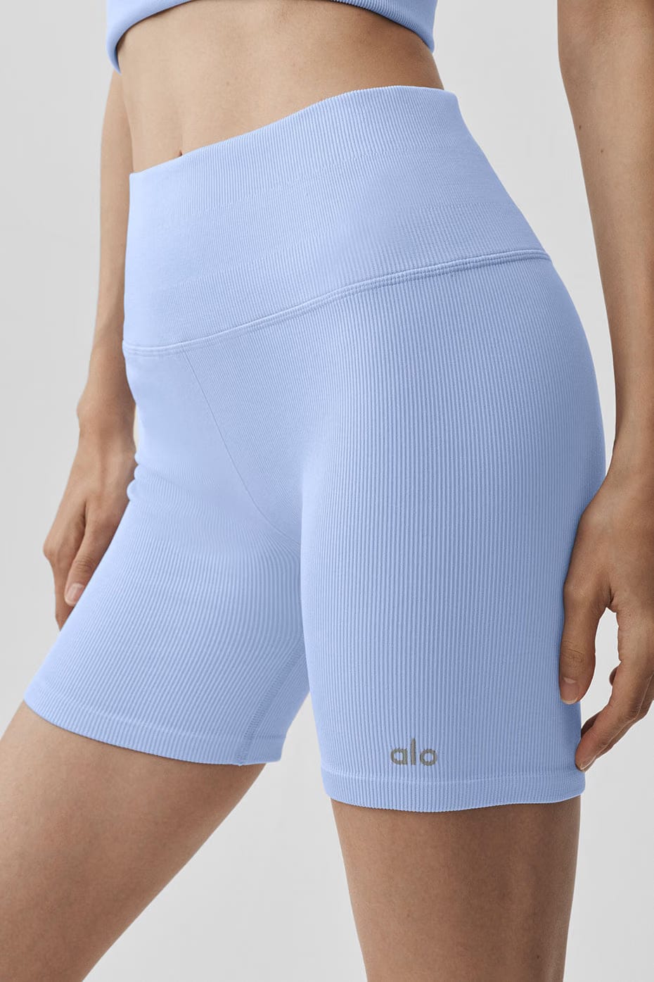 Alo Yoga 5" Seamless Ribbed Favorite Short - Light Provence Blue