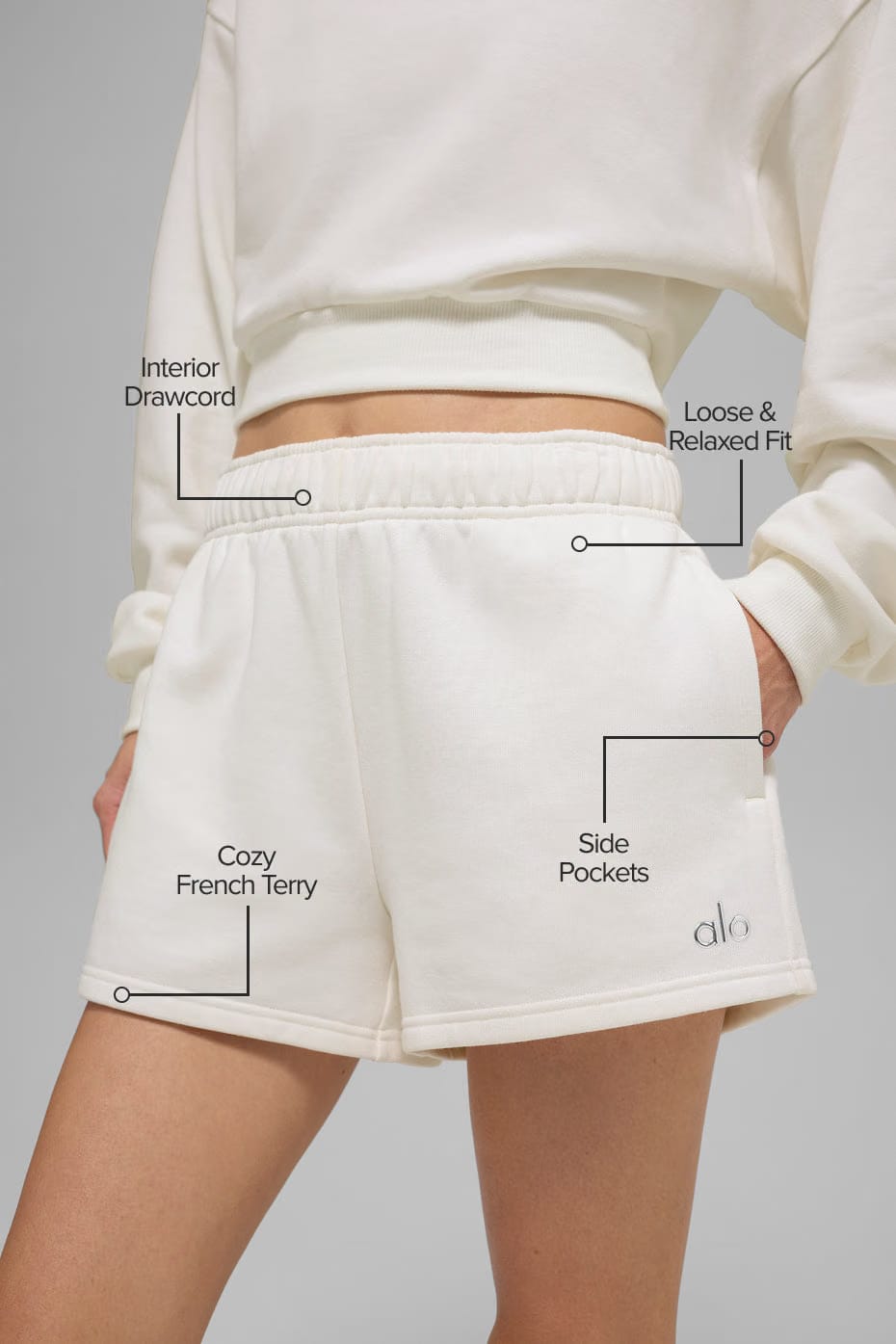 Alo Yoga Accolade Short - Ivory