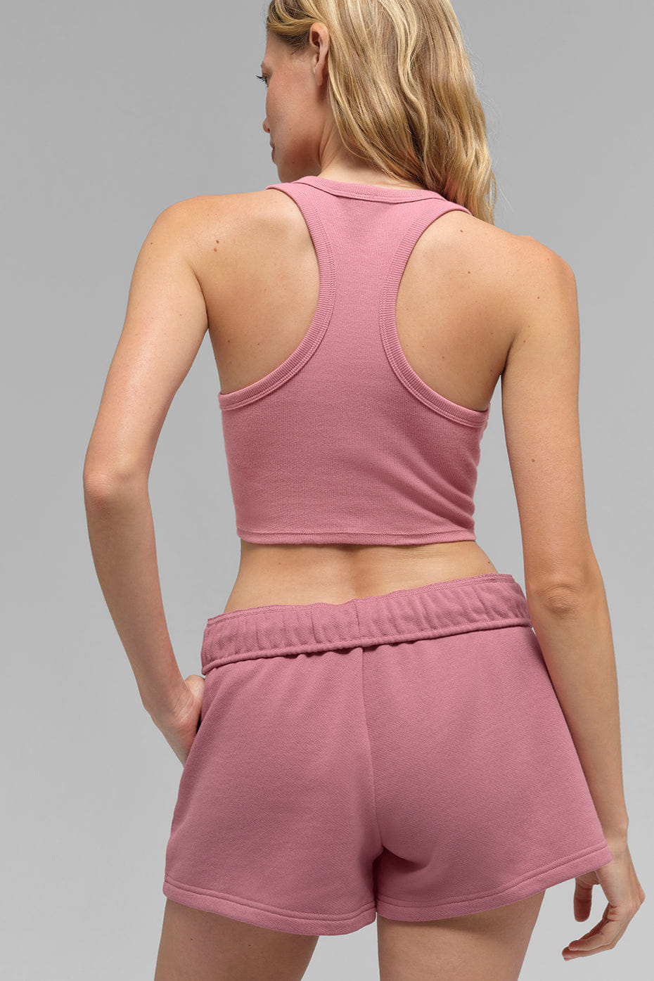 Alo Yoga Accolade Short - Pink Wild Rose