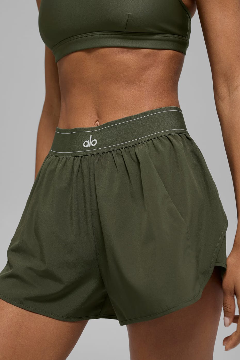 Alo Yoga Match Point Short - Green Olive