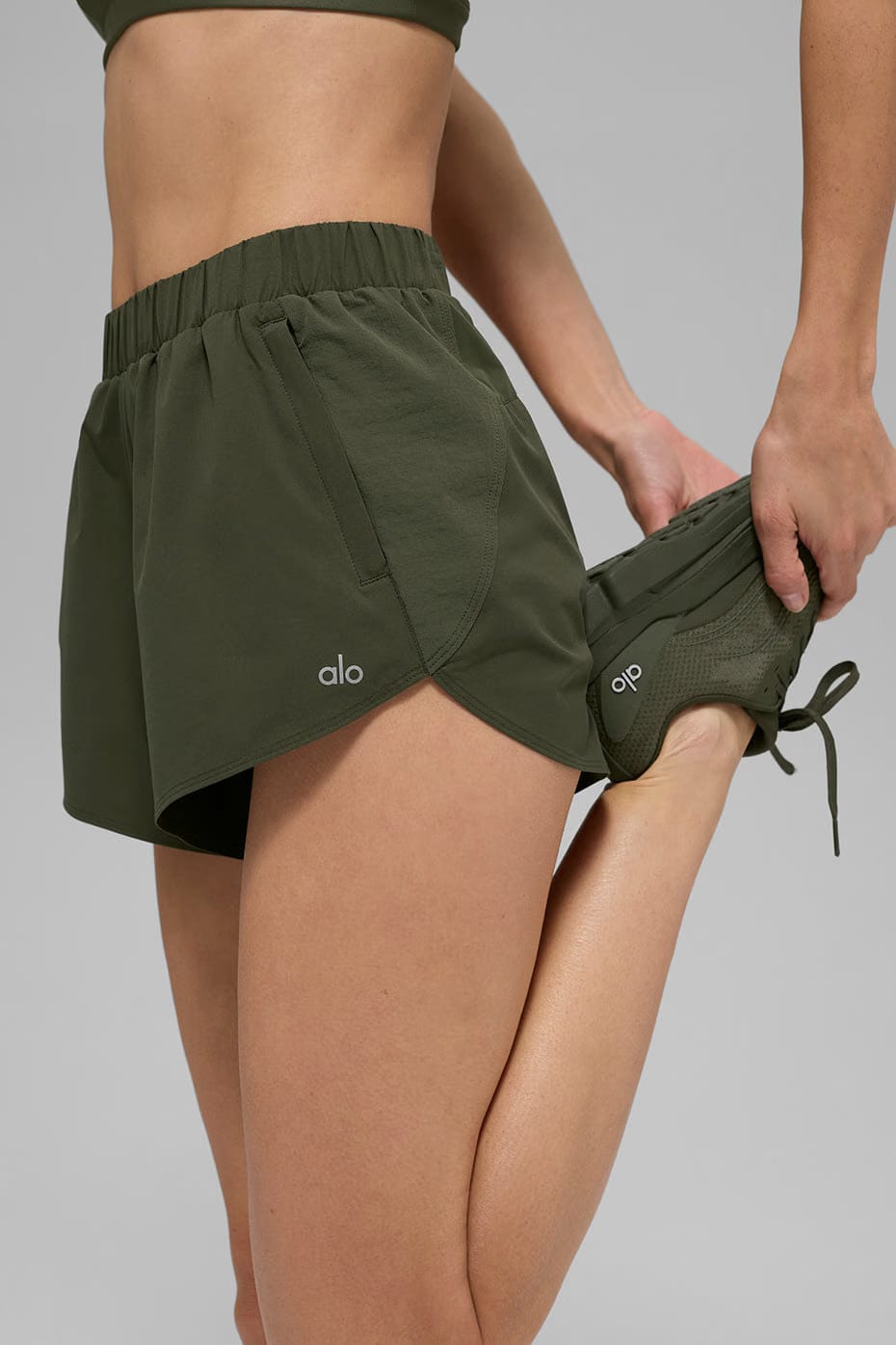 Alo Yoga Playmaker Dolphin Short - Green Olive