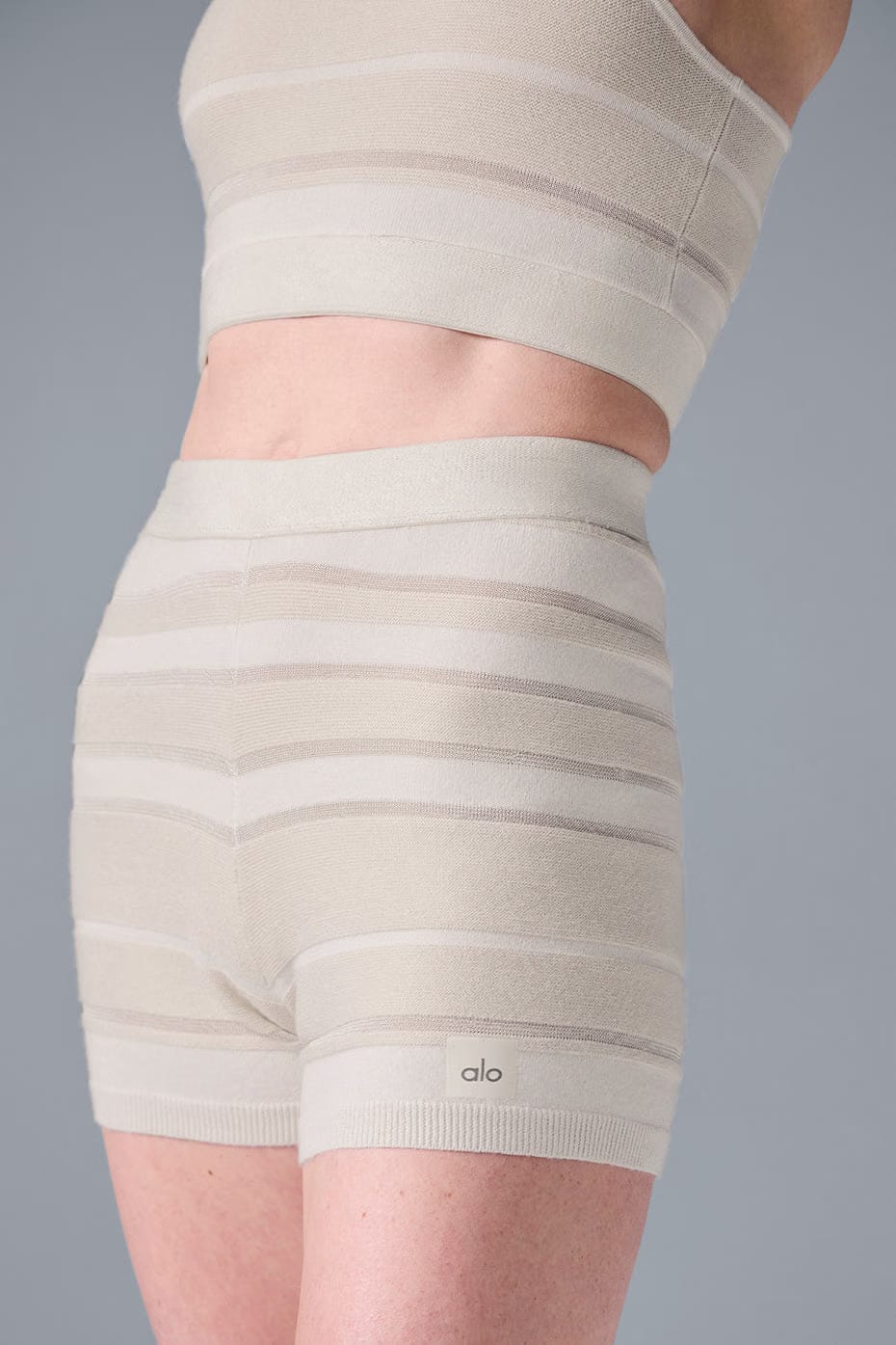 Alo Yoga Sport Play High-Waist Knit Short - Ivory/Alabaster