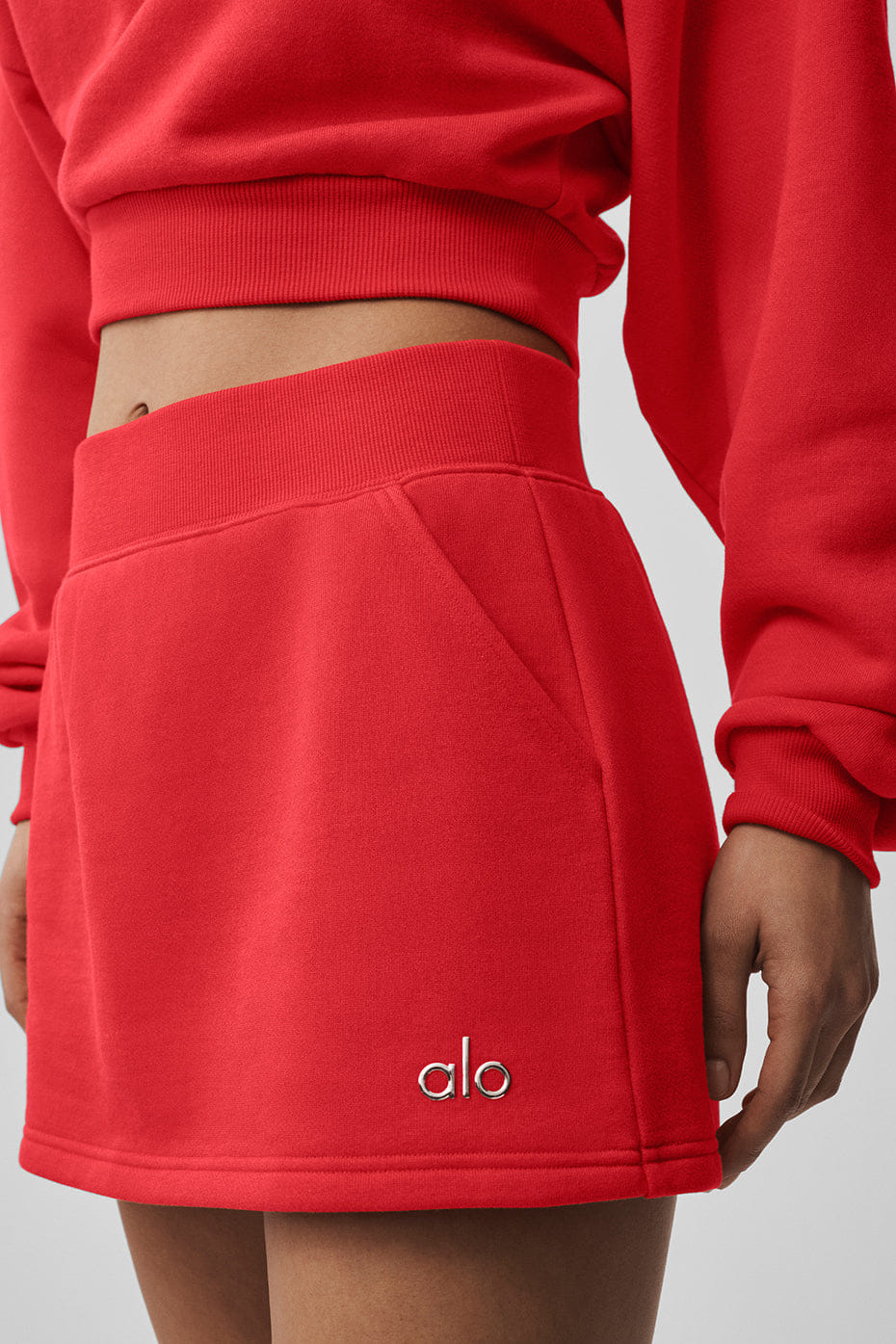 Alo Yoga Accolade Skirt - Bright Red