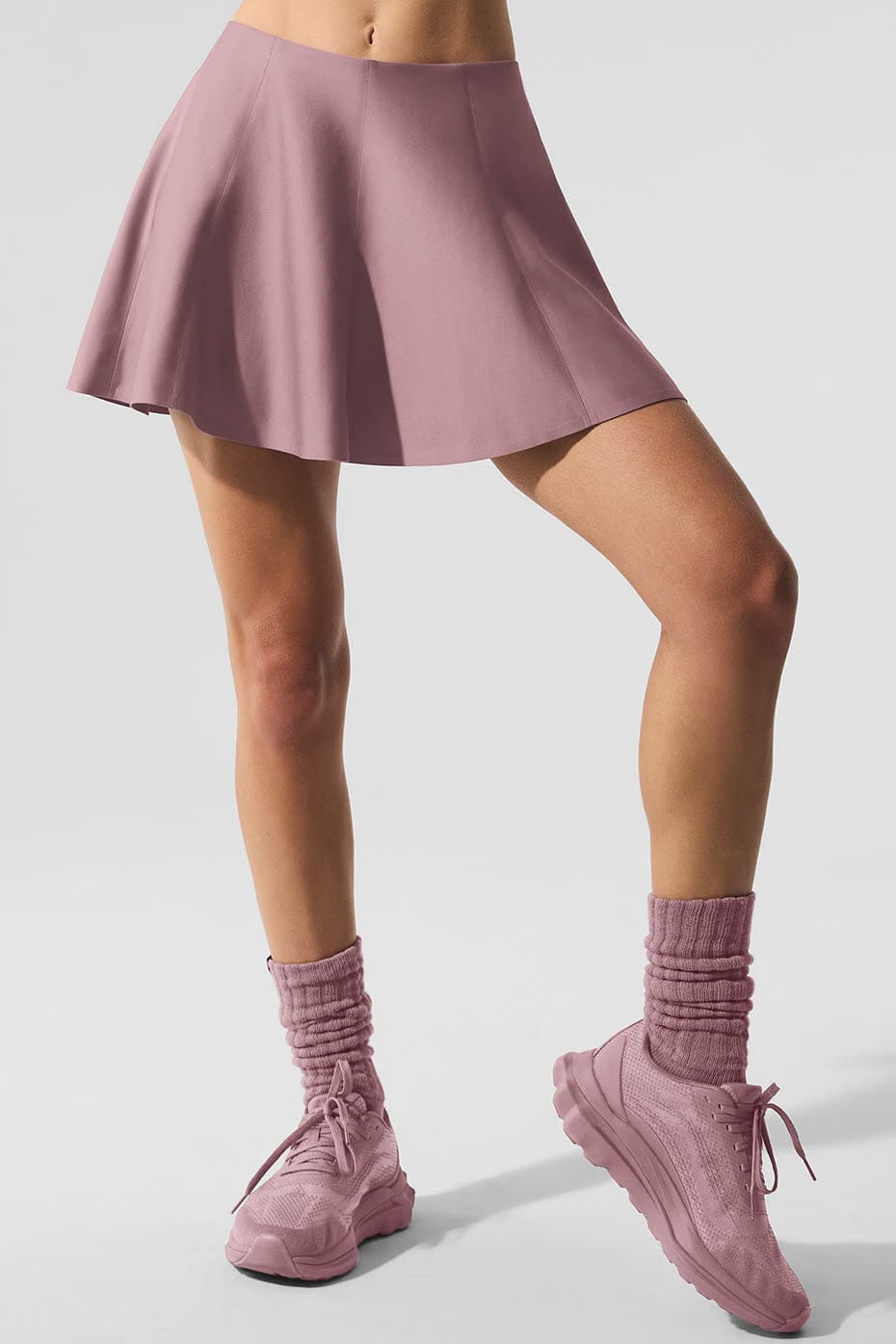 Alo Yoga Airlift Down The Line Tennis Skirt - Smoky Quartz