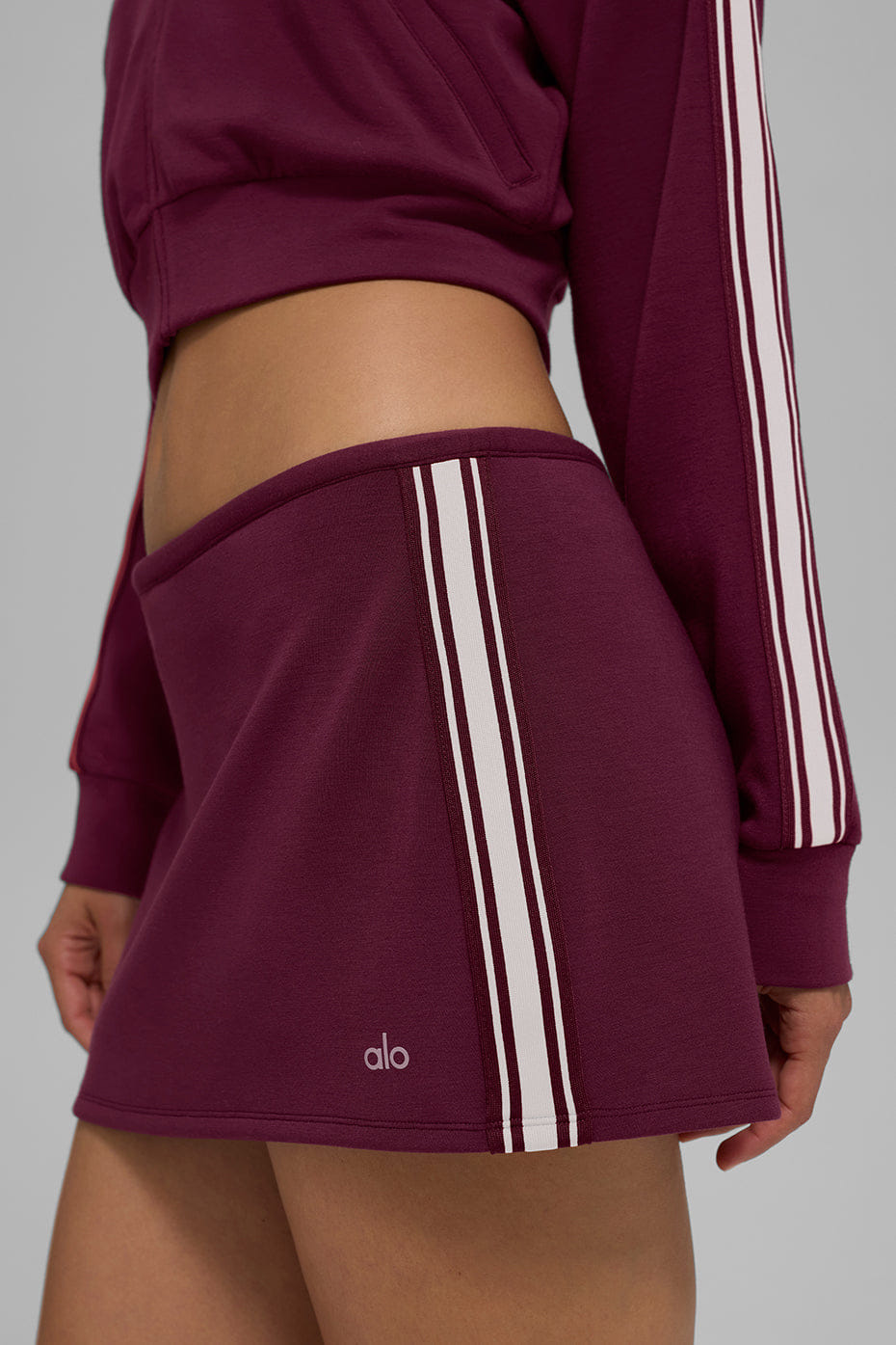 Alo Yoga Track Star Mini Skirt - Burgundy