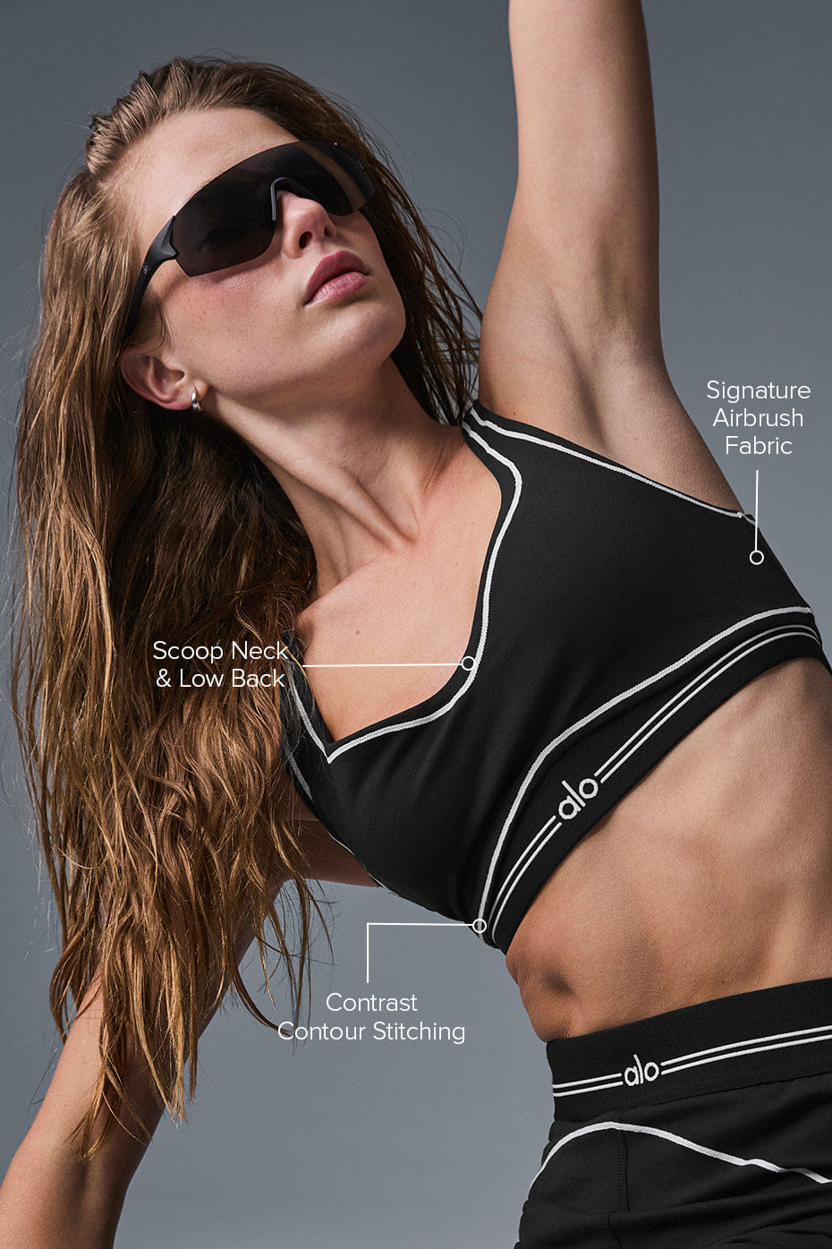 Alo Yoga Airbrush Heart Throb Bra - Black/White
