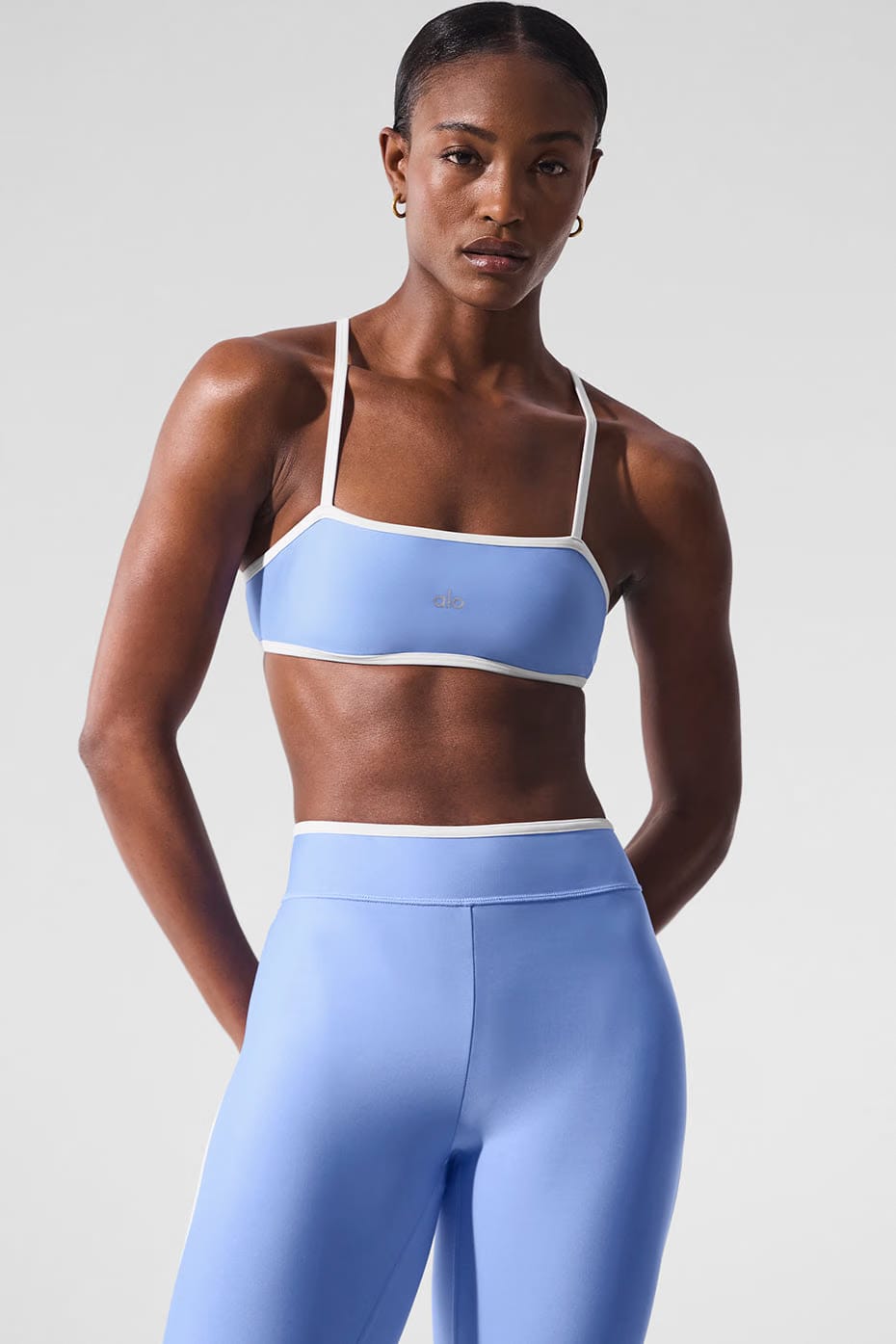 Alo Yoga Airlift Charger Bra - Crystal Clear Blue/White