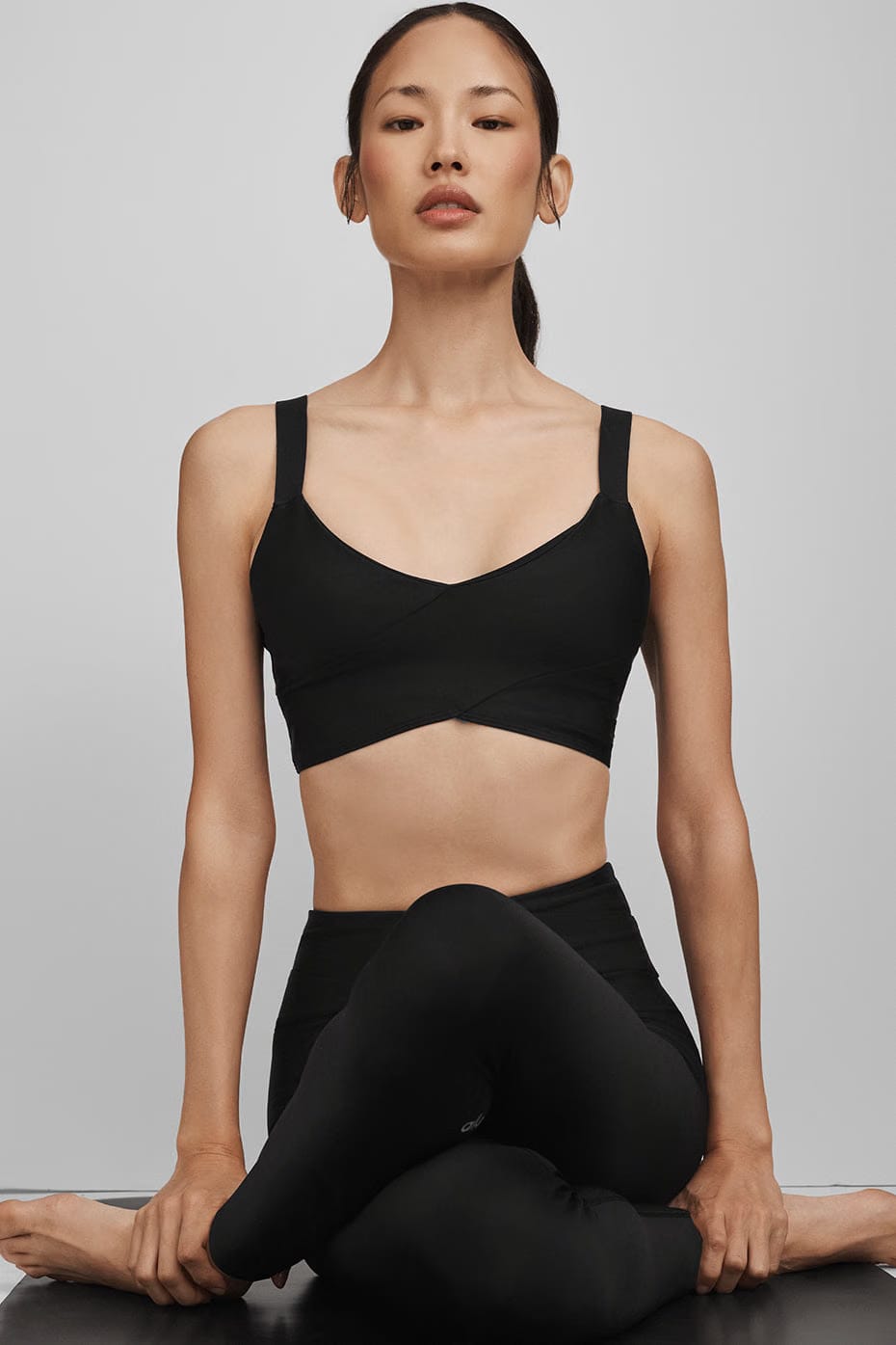 Alo Yoga Airlift Horizon Bra - Black