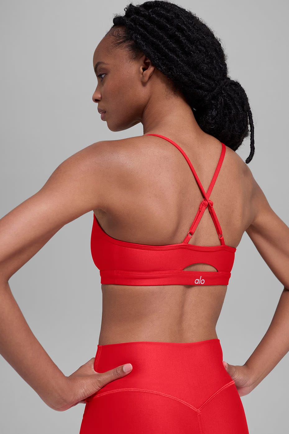 Alo Yoga Airlift Intrigue Bra - Bright Red