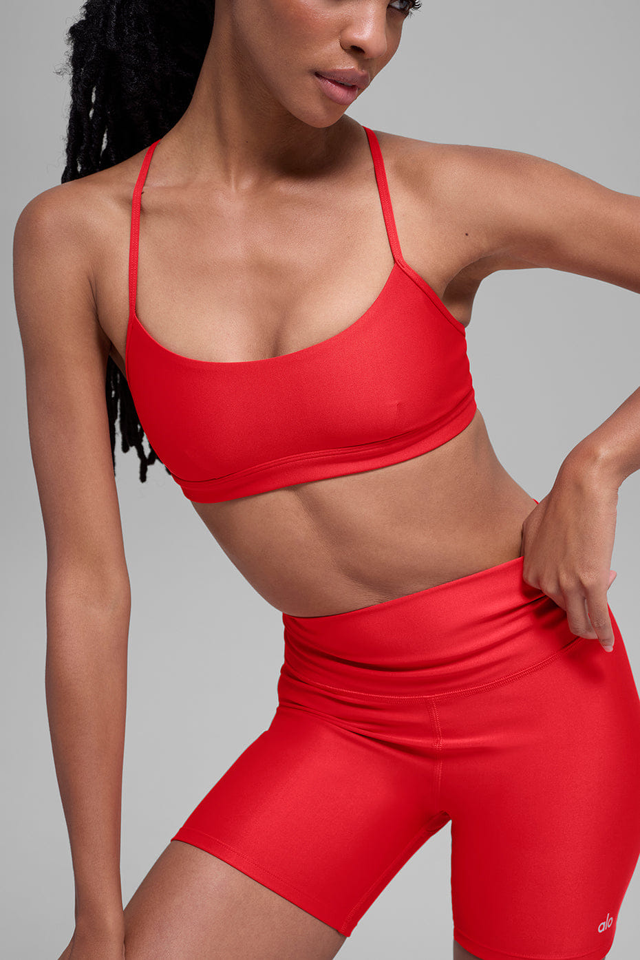 Alo Yoga Airlift Intrigue Bra - Bright Red