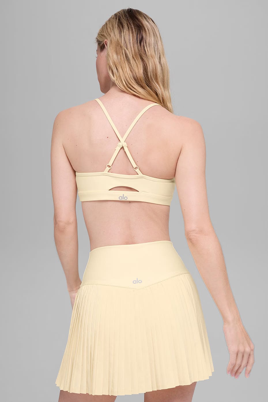 Alo Yoga Airlift Intrigue Bra - Candlelight Yellow