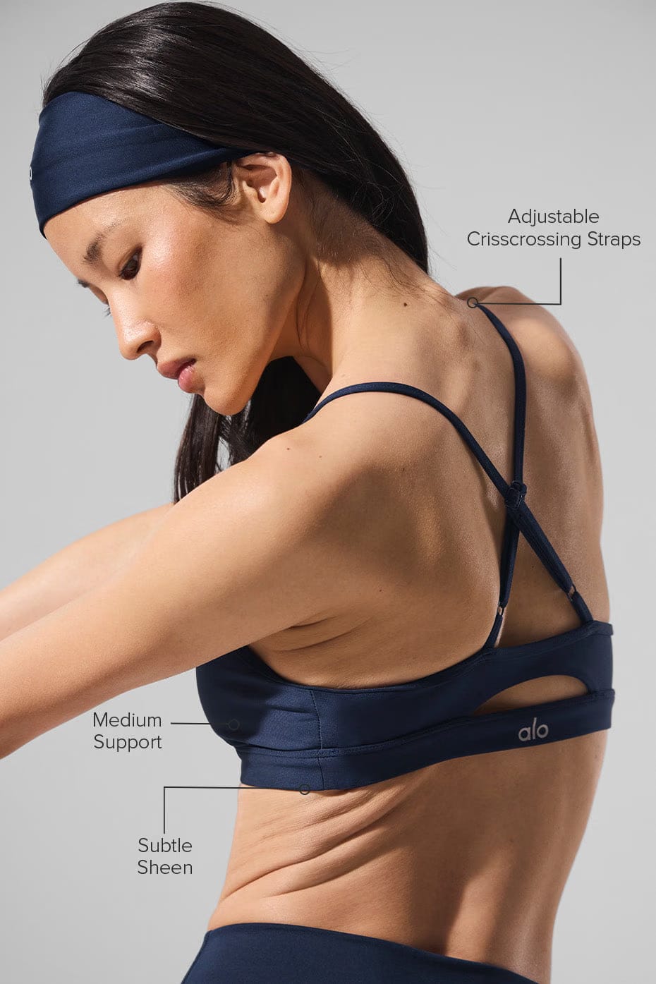 Alo Yoga Airlift Intrigue Bra - Navy