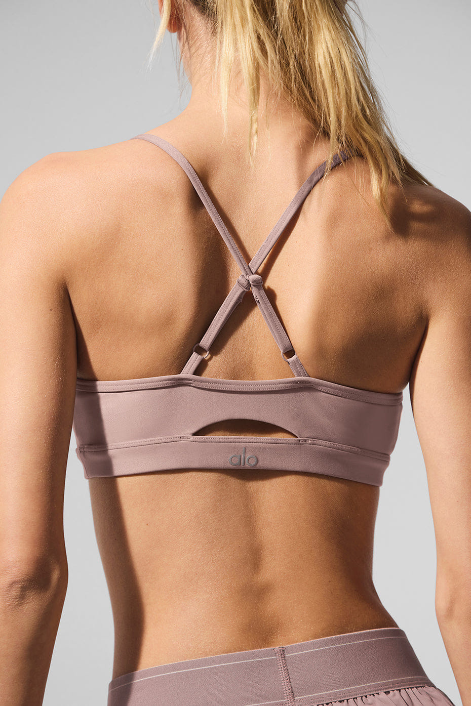 Alo Yoga Airlift Intrigue Bra - Taupe