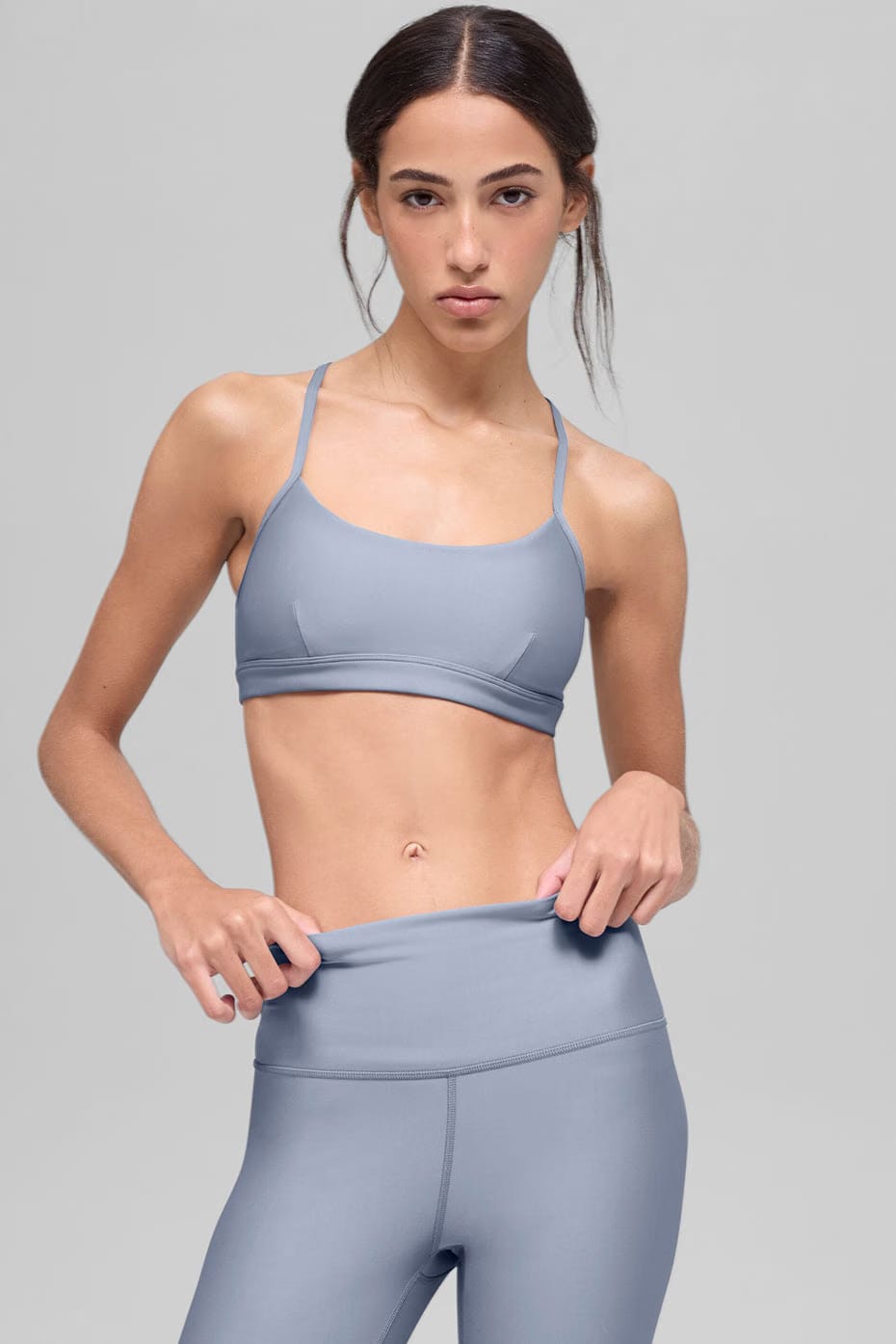 Alo Yoga Airlift Intrigue Bra - Winter Frost