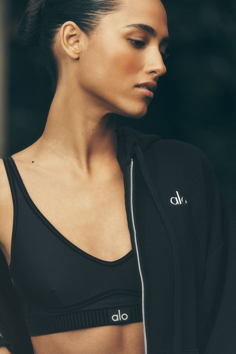 Alo Yoga Airlift Line Up Bra - Black