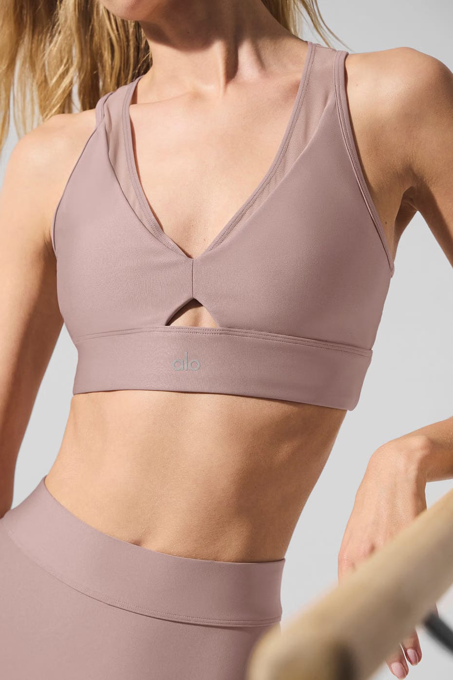 Alo Yoga Airlift Mesh Just Right Bra - Taupe