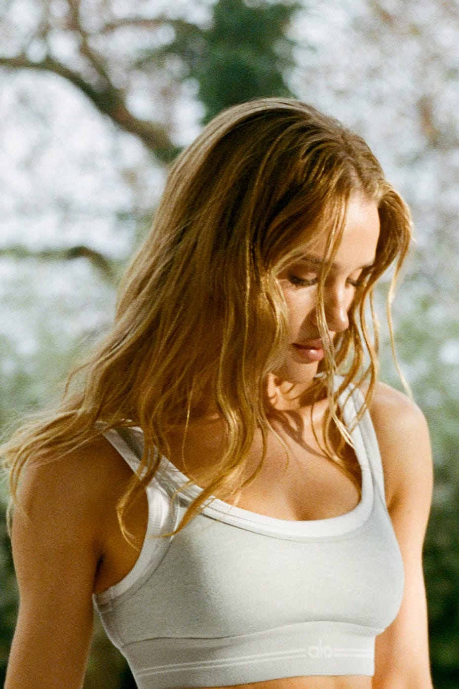Alo Yoga Alosoft Better Together Bra - Athletic Heather Grey/White