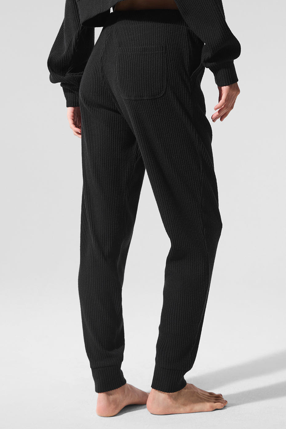 Alo Yoga Muse Sweatpant - Black