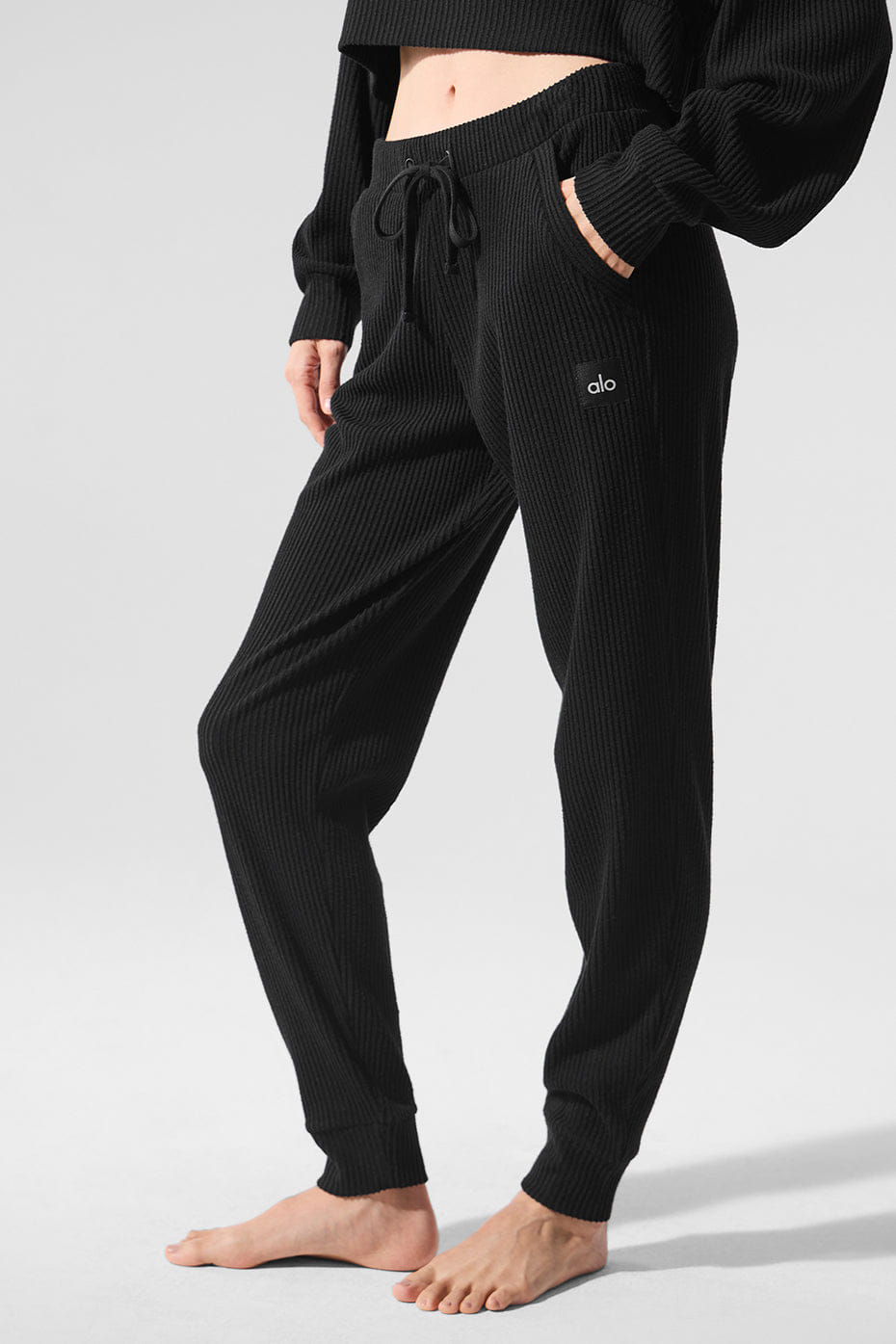Alo Yoga Muse Sweatpant - Black