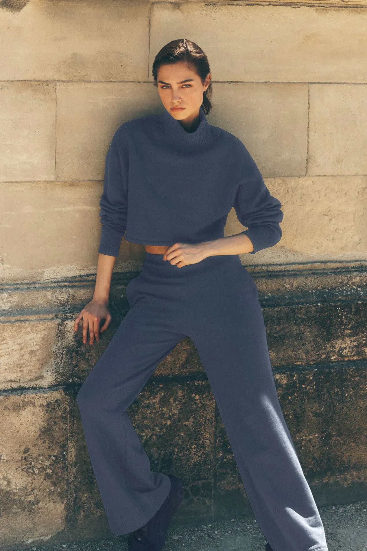 Alo Yoga Serenity Wide Leg Sweatpant - Bluestone